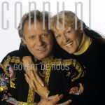 20-02-1994 Koos Alberts and Joke at studio Amsterdam

[keywords]Headshot, Eyecontact, Posed, Smiling, Singer[/keywords]